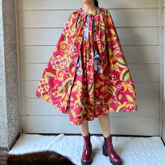 Vintage Fabric | Handmade Cloak Cape Poncho 10095 - Picture 13 of 15